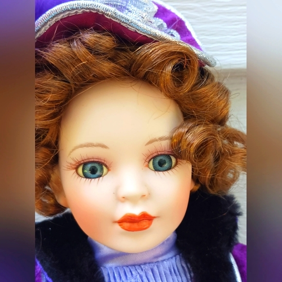 Porcelain Doll with Purple Outfit and Curly Hair. Collectlble Memories Lila - Picture 1 of 9